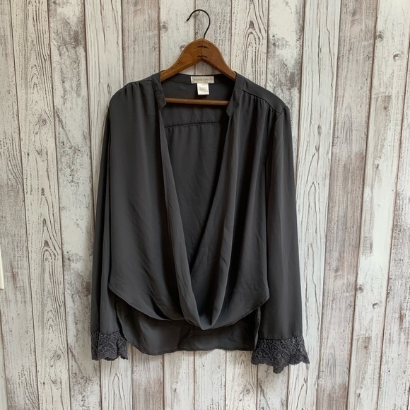 Jealous Tomato gray open front blouse size M - Picture 1 of 5